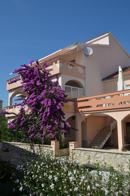 Apartments Jadranka Novalja Exterior photo