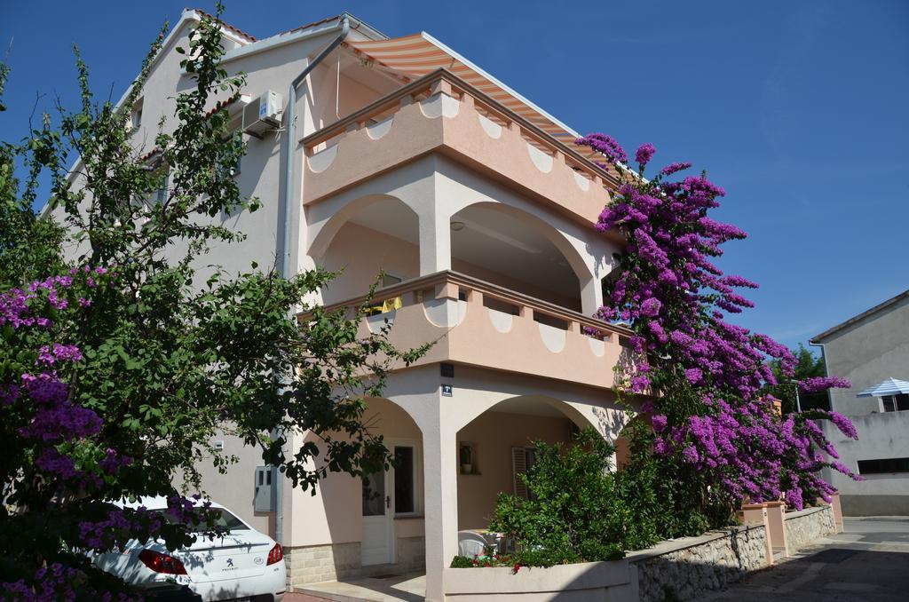 Apartments Jadranka Novalja Exterior photo